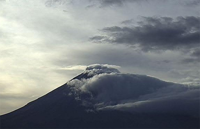 Popocatépetl registra 25 exhalaciones en 24 horas