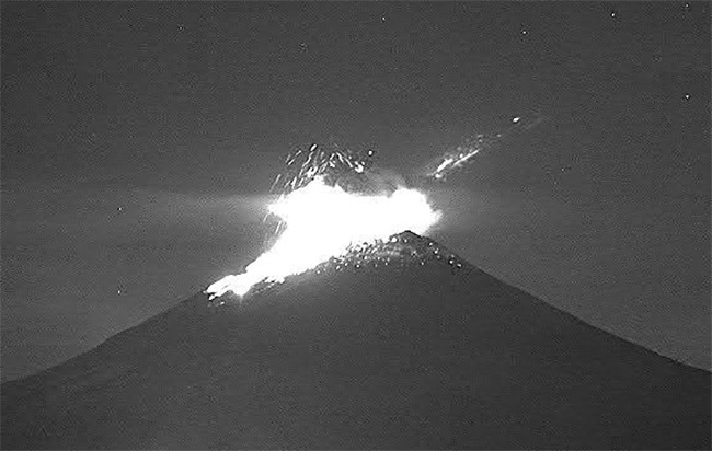 VIDEO Popocatépetl registra explosión esta mañana