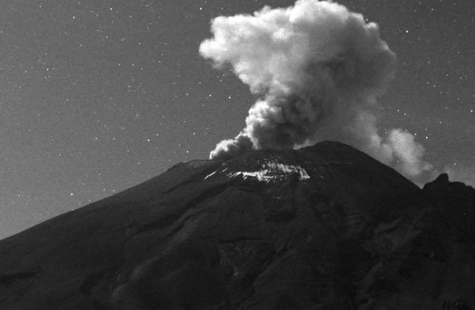 Popocatépetl registra 133 exhalaciones con ligeras cantidades de ceniza