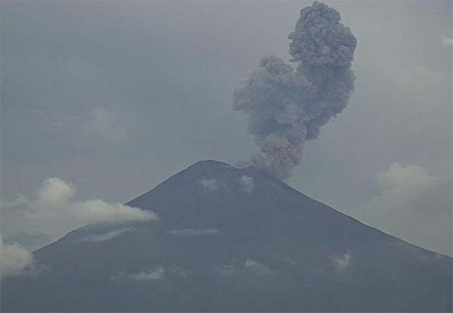 Popocatépetl registra 35 exhalaciones y 2 sismos volcanotectónicos