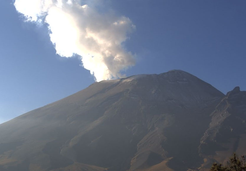 Popocatépetl registra 23 exhalaciones en 24 horas