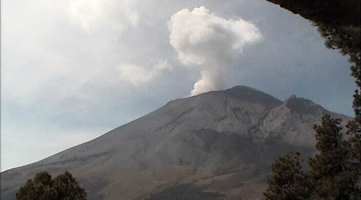 Popocatépetl emite 11 exhalaciones en 24 horas