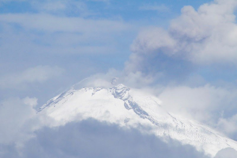 Se mantiene restricción de 12 km en torno al Popocatépetl