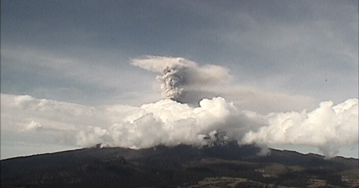 Registró Popocatépetl explosión y 840 minutos de tremor en 24 horas
