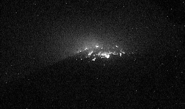 VIDEO Popocatépetl registra dos explosiones moderadas