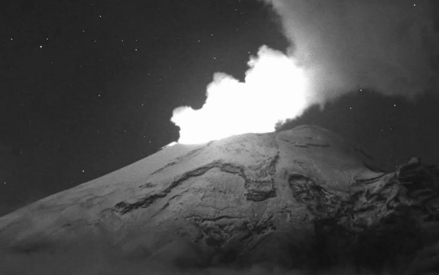Popocatépetl registra 37 exhalaciones y 36 minutos de tremor en 24 horas