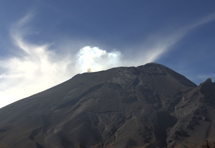 Popocatépetl registra 82 exhalaciones y dos sismos en 24 horas