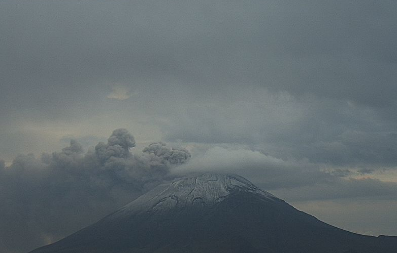 Popocatépetl registra 35 exhalaciones en 24 horas