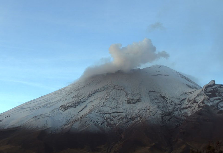 Popocatépetl registra 104 exhalaciones en 24 horas