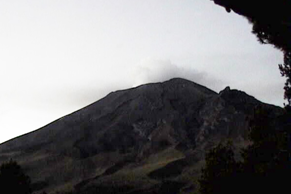 Madrugada de explosiones en el Popocatépetl