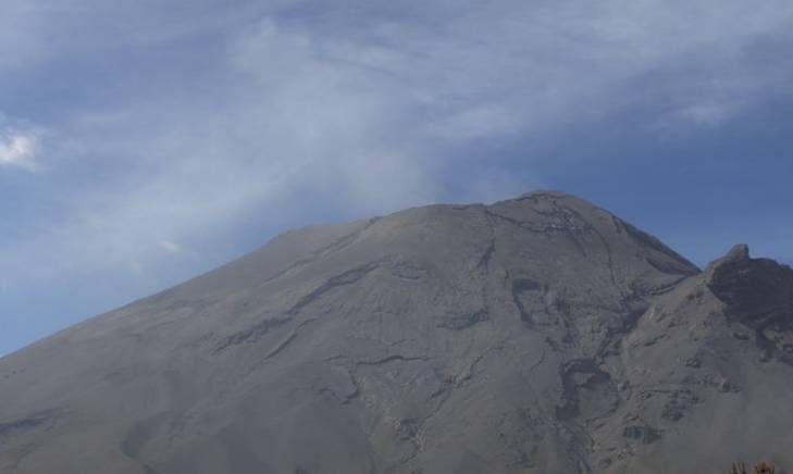 Popocatépetl registra 58 exhalaciones y 299 minutos de tremor