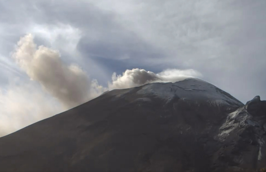 Popocatépetl registra dos explosiones en las últimas 24 horas