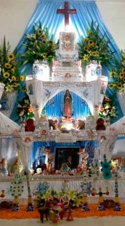 Inaugura RMV altares monumentales de Huaquechula