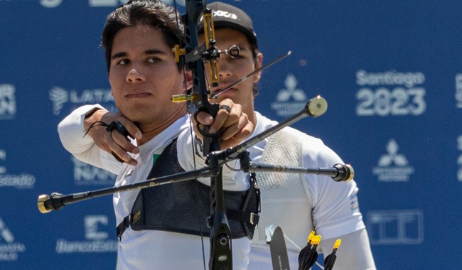 Javier Rojas apunta sus flechas en Panamericano de Tiro con Arco