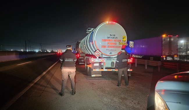 En Nuevo León asegura tractocamión con 63 mil litros de gasolina robada