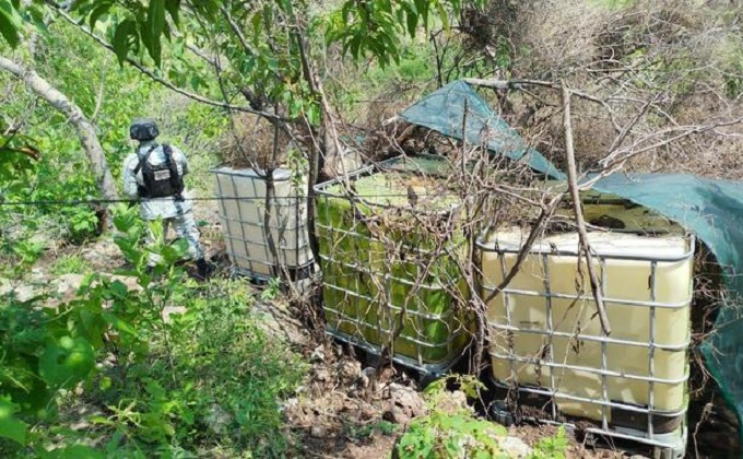 Desmantelan centro de distribución de huachicol en Guanajuato