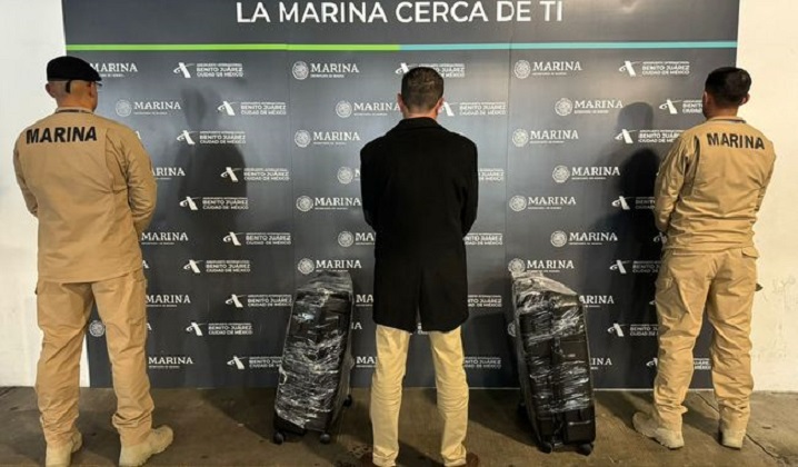 Marina asegura 9 kilos de presunta cocaína en el Aeropuerto de la CDMX