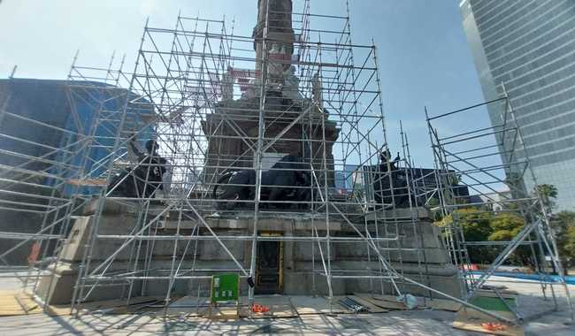 Inician trabajos de restauración en la Columna de la Independencia