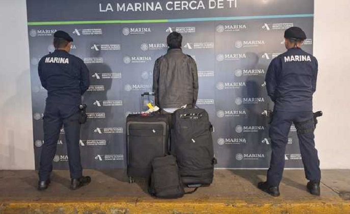 Detectan maletas de doble fondo con droga en el aeropuerto de la CDMX