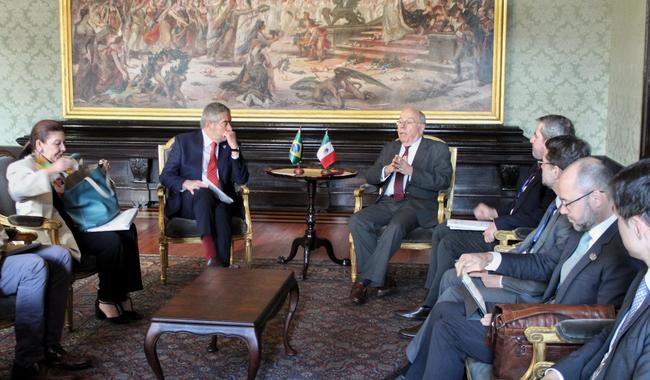 Canciller Juan Ramón de la Fuente inicia reuniones bilaterales