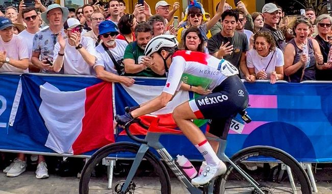 Caída deja fuera de París 2024 a la ciclista Marcela Prieto