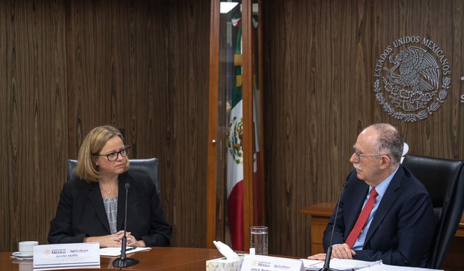 Acuerdan México y EU sumar esfuerzos contra el gusano barrenador