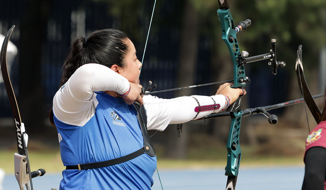 Mariana Avitia y Emilio Treviño dominan Selectivo Nacional de Tiro con Arco en CNAR