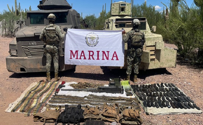 Marina asegura carros monstruo y un arsenal en Caborca, Sonora