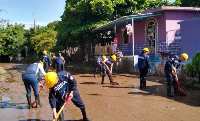 Atienden daños de John en 26 comunidades de Guerrero y Oaxaca