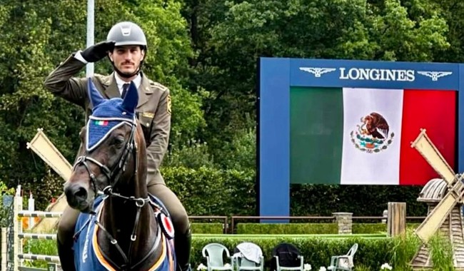 Andrés Azcárraga lidera el Gran Premio CSI4* en Países Bajos