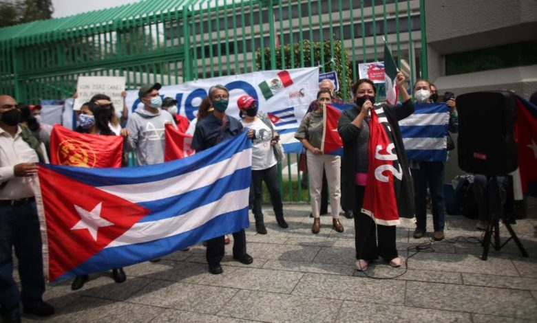 Opositores cubanos se enfrentaron  a partidarios del presidente cubano