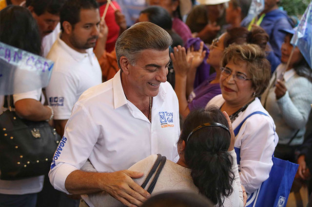 Preescolares de Puebla tendrán computadoras, anuncia Gali en Nopalucan