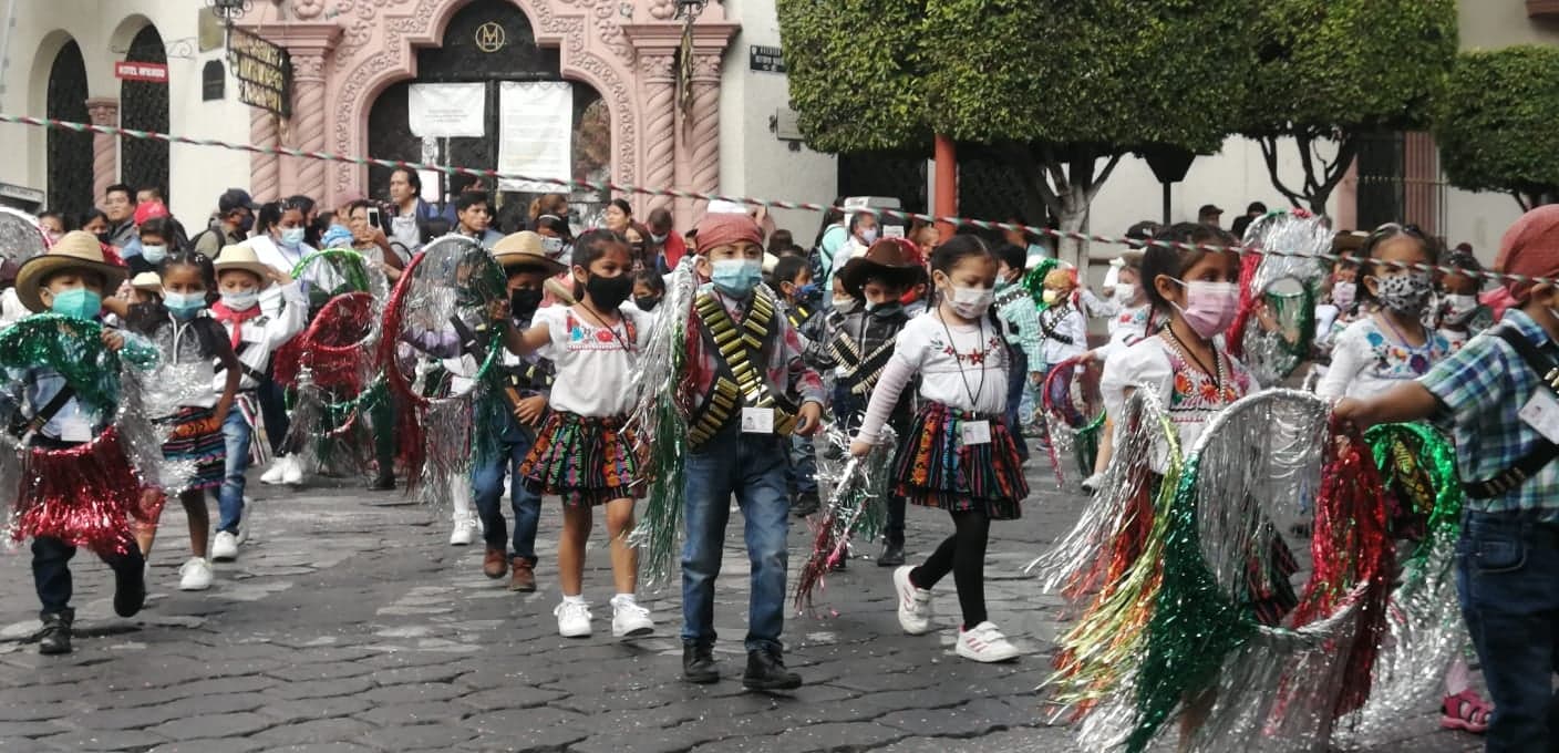 Conmemoran preescolares de Tehuacán aniversario del inicio de la Revolución Mexicana 