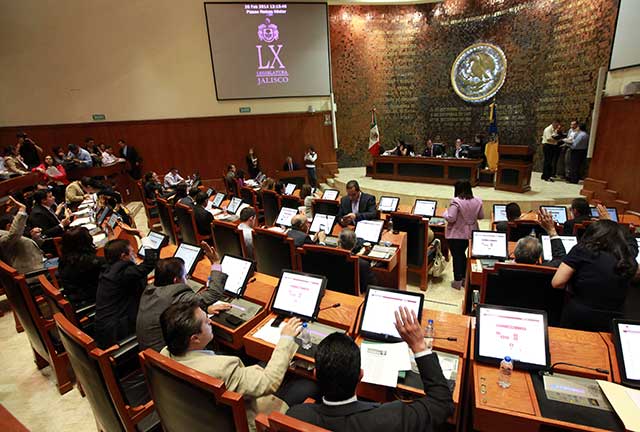 Jalisco primer estado en poder reducir prerrogativas a partidos
