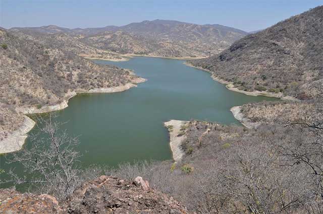 Disminuye hasta 50 por ciento el nivel de agua en presas de la Mixteca