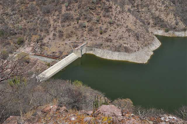 Disminuye hasta 50 por ciento el nivel de agua en presas de la Mixteca