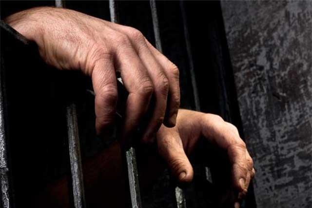 Prisión a ex director de policía de Grajales por secuestro de ilegales