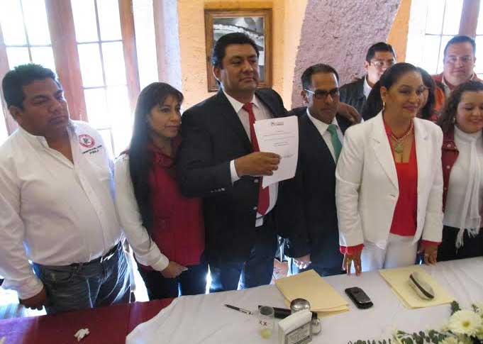 PRI nombra a Mario Montiel como delegado en Tehuacán