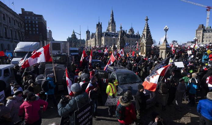 Ottawa declara estado de emergencia ante protestas de antivacunas