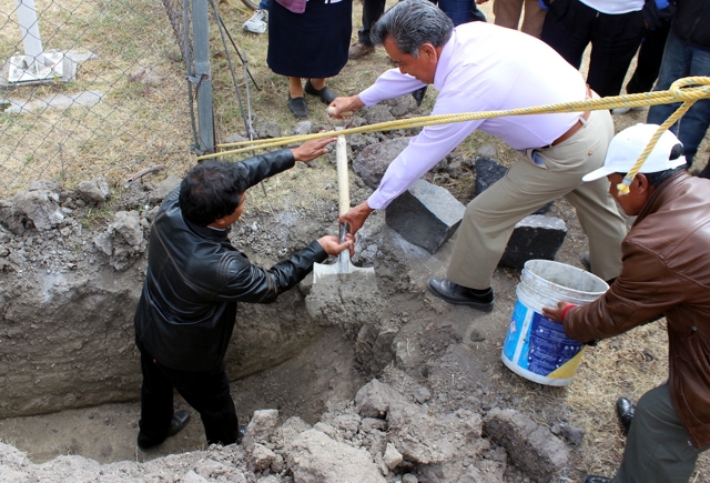 Vecinos construyen casa de asistencia social en Tlaxcalancingo