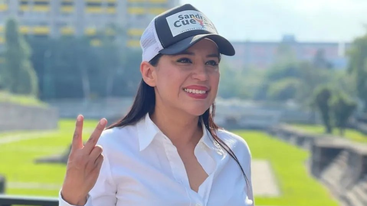 Después de desaparecer, Sandra Cuevas vuelve acompañada por la Unión Tepito 