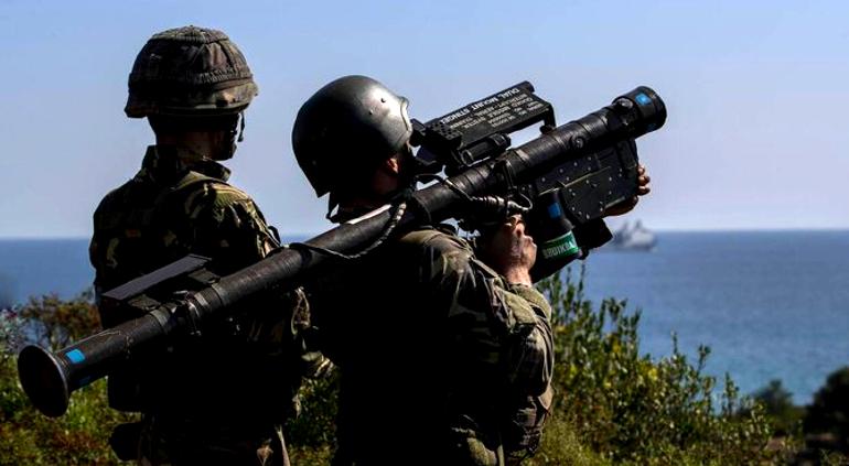 Como ayuda, varios países enviarán armamento a Ucrania
