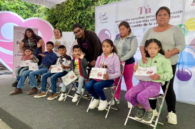 Entrega SEDIF 50 aparatos auditivos en coordinación con la Fundación Dante Eludier 