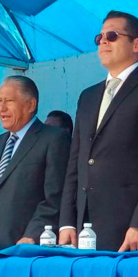 Síndico de Puebla promueve a Gali durante graduación en Serdán
