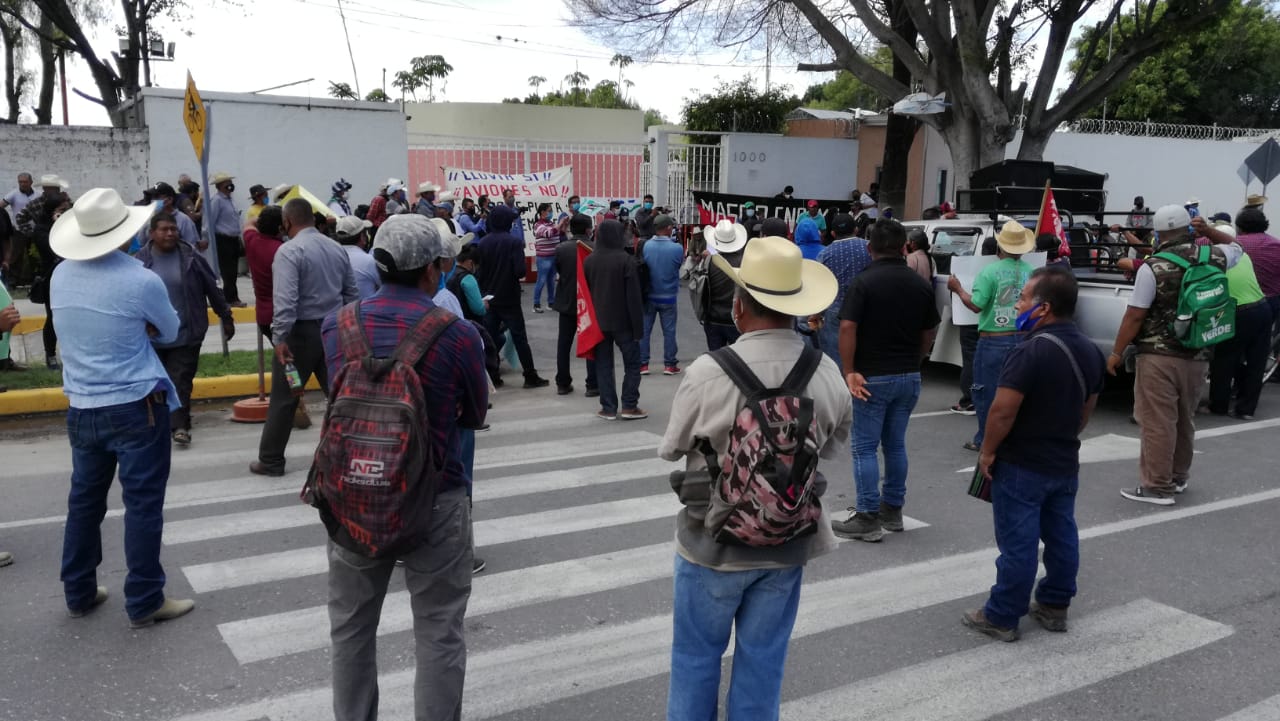 Campesinos de Tehuacán piden que avionetas cesen vuelos para inhibir lluvias