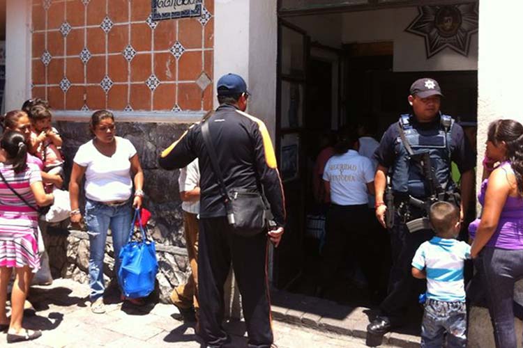 Marchan en Atlixco para exigir liberación de opositores al gasoducto Morelos