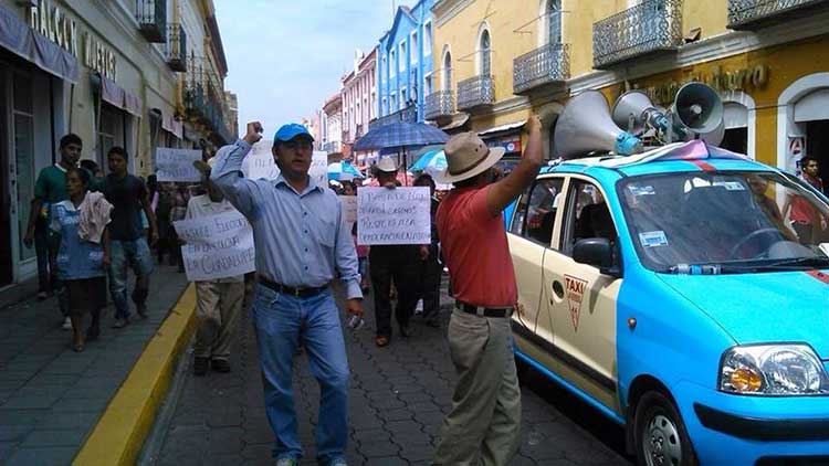 Protesta Antorcha en Atlixco y exige nuevas elecciones de auxiliares