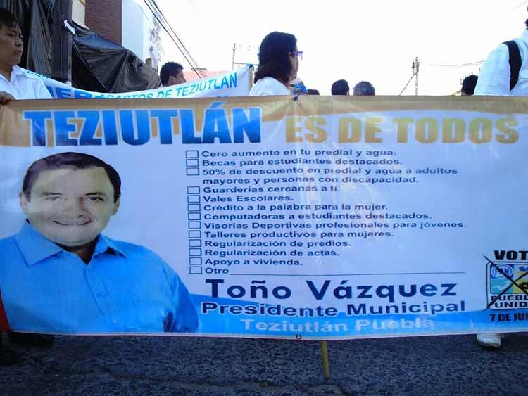 Vive Teziutlán jornada de protestas de comerciantes y tianguistas