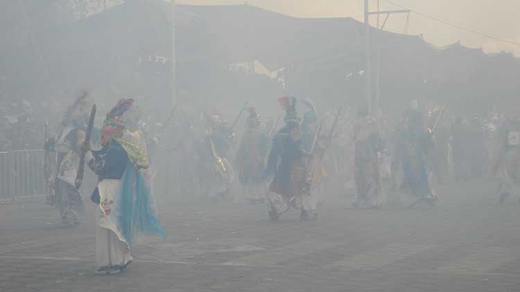 Se manifiestan danzantes contra guerritas en el Carnaval de Huejotzingo