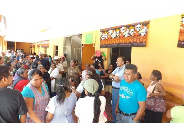 Liberación de asaltantes desata protesta en Chilac